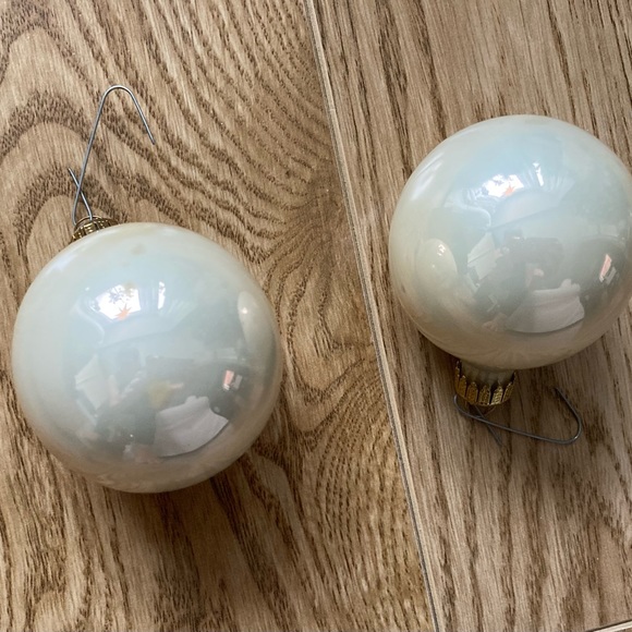 VINTAGE (1960s) Beautiful Glass Christmas Ornament in Original Box. Set of 12 - Picture 4 of 7